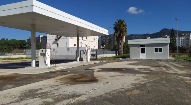 Stazione metano piazzale Ambrosini (Francia)