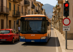 Sferracavallo ostaggio delle auto: la risposta politica non convince