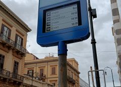 Bus, arrivano le nuove paline intelligenti